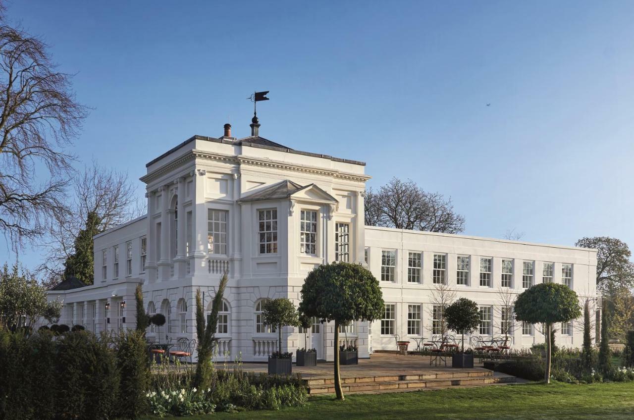 Monkey Island Estate - Small Luxury Hotels Of The World Bray Exterior photo The main building of the university